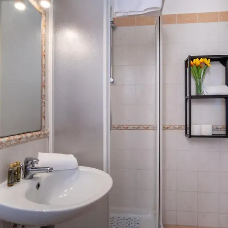 Elegantis La Dolce Vista With Private Terrace And Fantastic View شقة